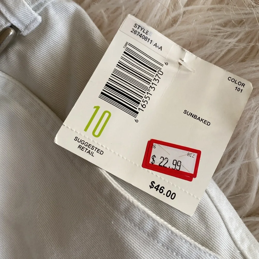 LIZ CLAIBORNE skort